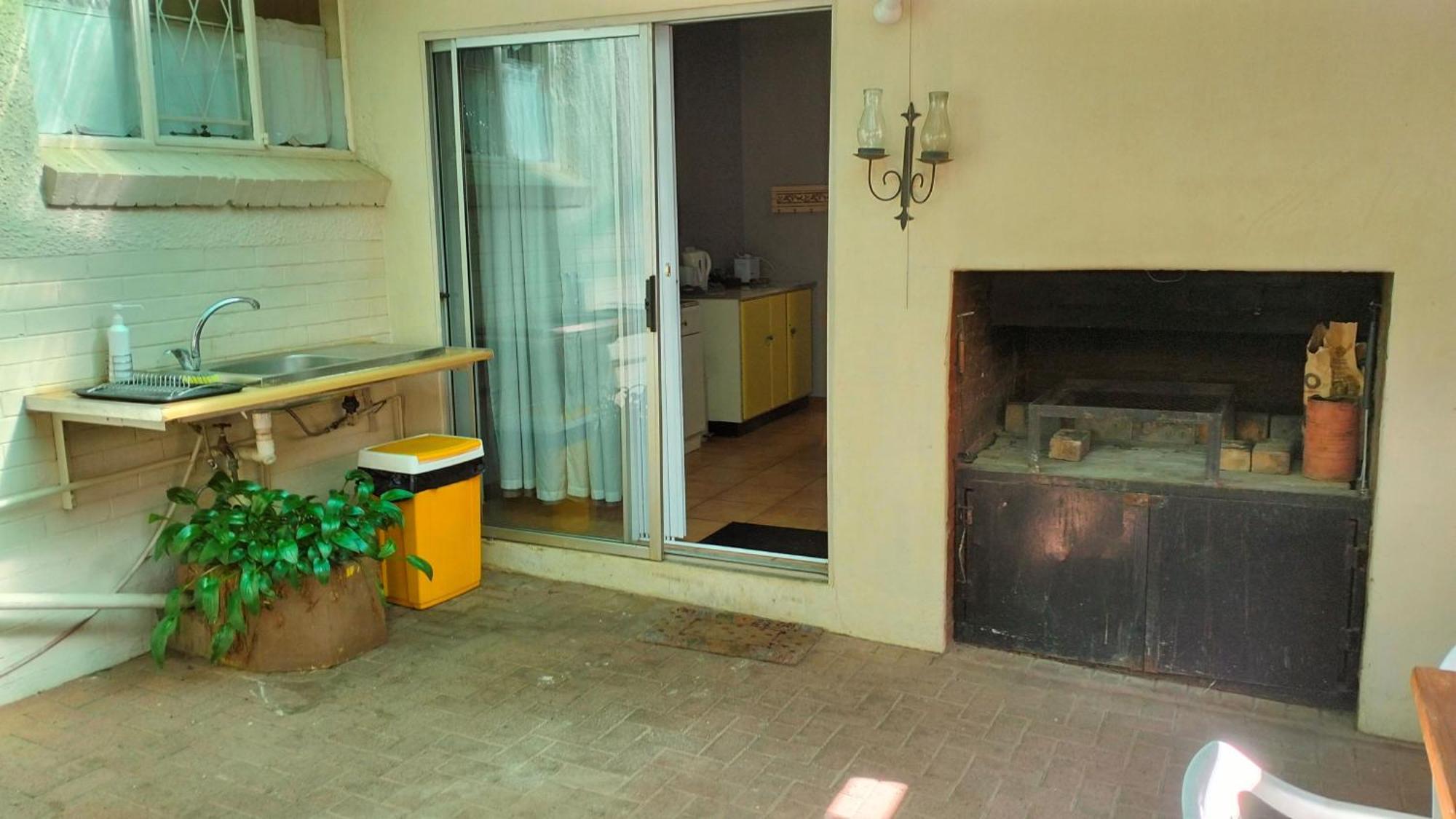 Anri Guesthouse Bloemfontein Exterior foto